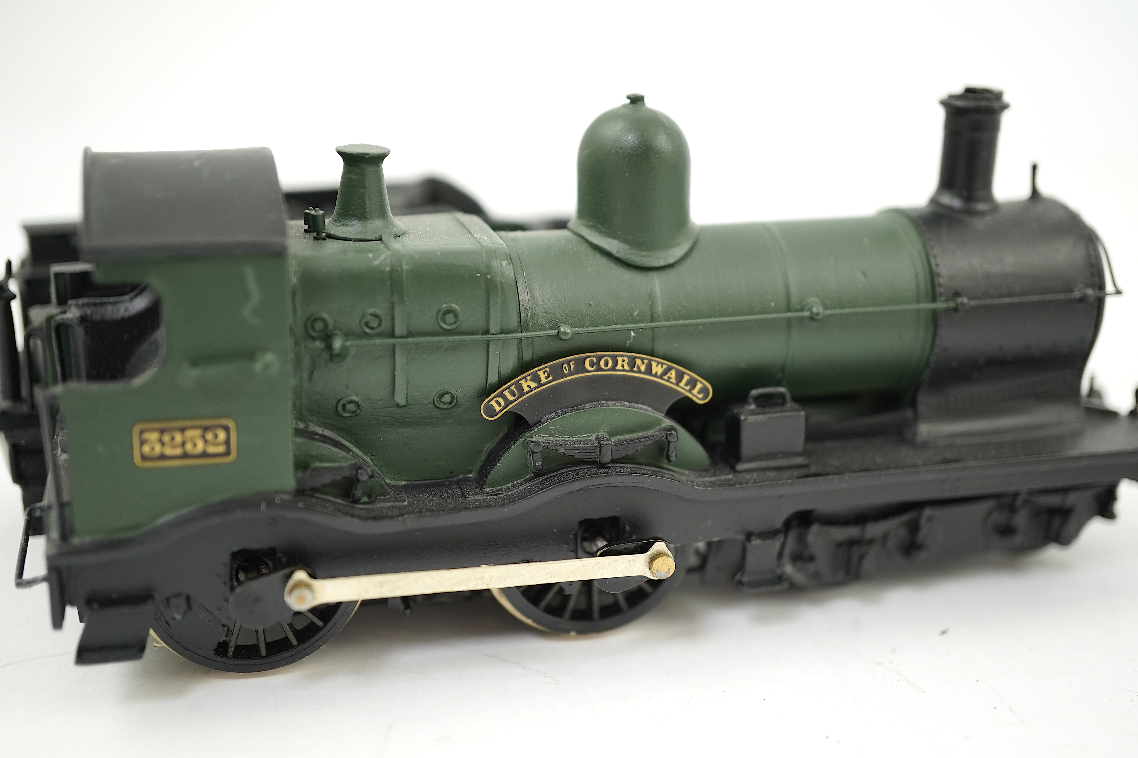 Two 00 gauge brass and white metal kit built Dean designed GWR tender locomotives; an Aberdare class 2-6-0, 2601, together with a Duke class 4-4-0, 3252, constructed, painted and lined to a high standard, both motored fo